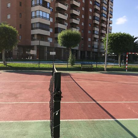 אל קאמפיו Apartamento Roses מראה חיצוני תמונה