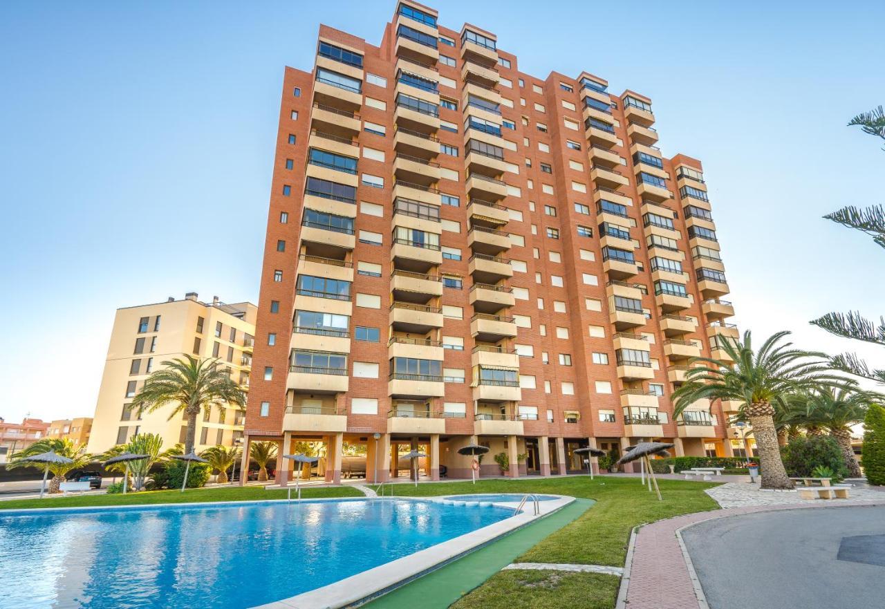 אל קאמפיו Apartamento Roses מראה חיצוני תמונה
